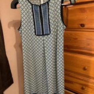 Max Studio Blue Pattern Sleeveless dress with keyhole neck